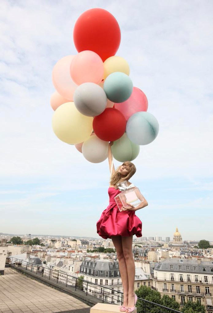 baloonsmiss-dior-cherie-balloons in red dress