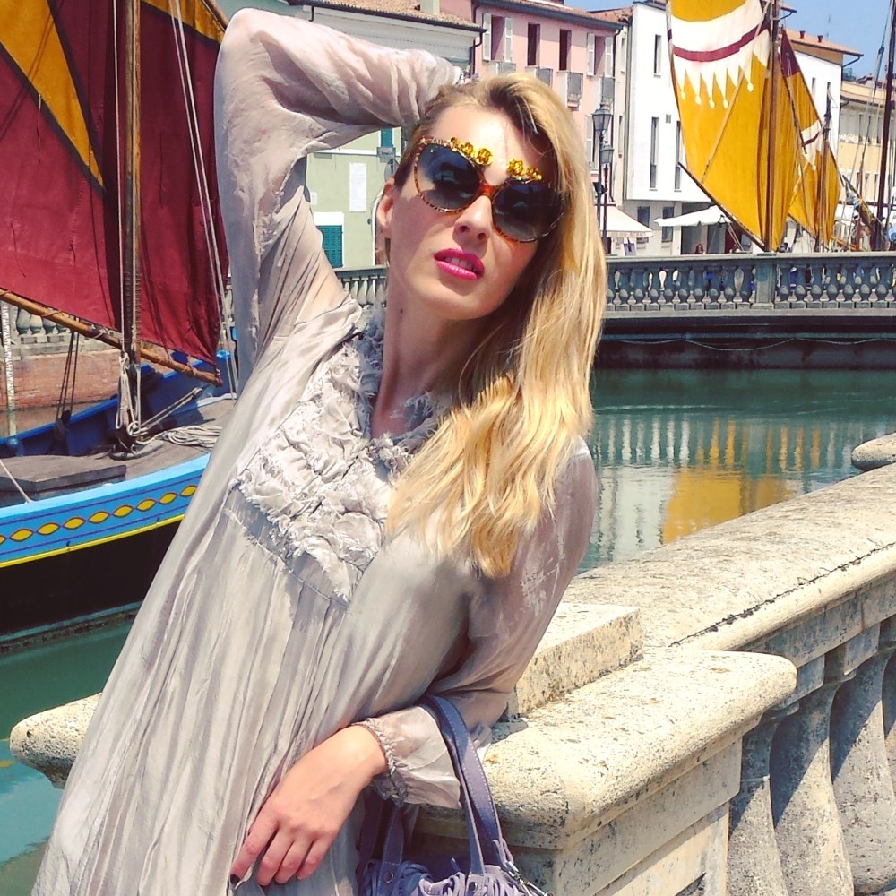 Summer look on blog sunglasses